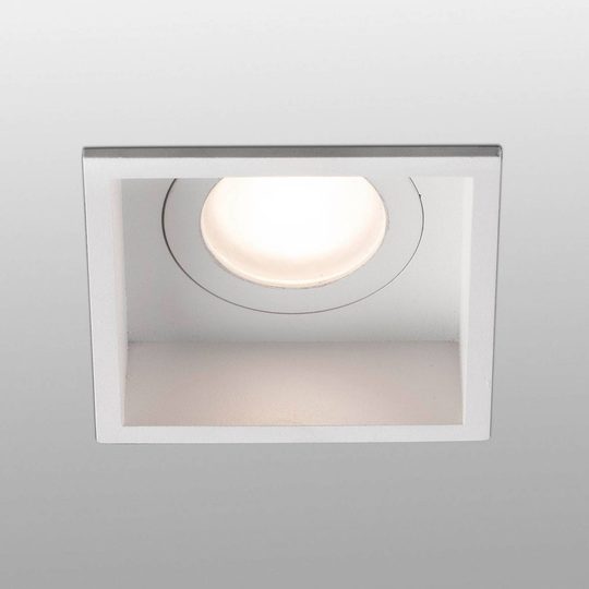 Uppokohdevalo Hyde 1-lamp. kulmikas IP44 valkoinen