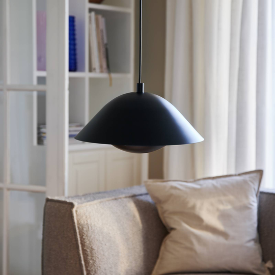 Freya-riippuvalo metallia Ø 35 cm, musta