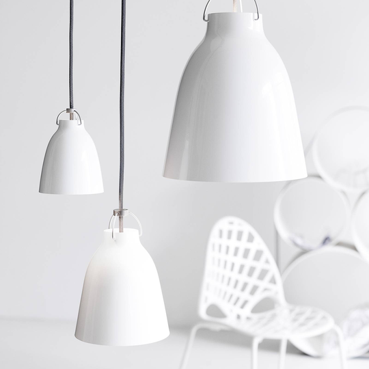 FRITZ HANSEN Caravaggio P1, kiiltovalkoinen