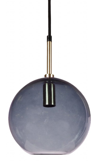 Purple window lamp (savustettu)