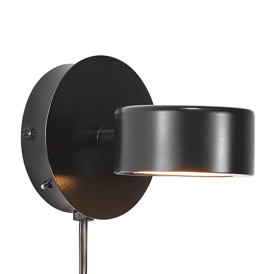 LED-seinävalaisin Clyde, pistoke ja himmennin